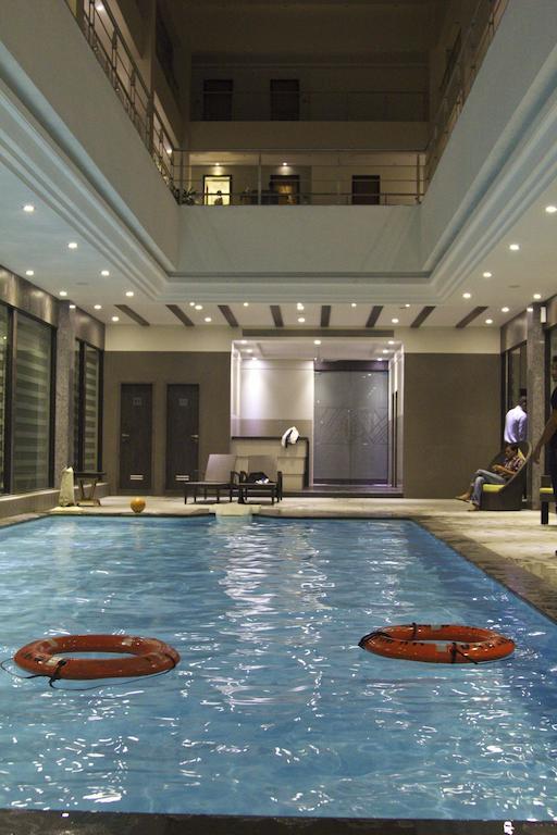 Hotel Suba Grand Dahej Ngoại thất bức ảnh